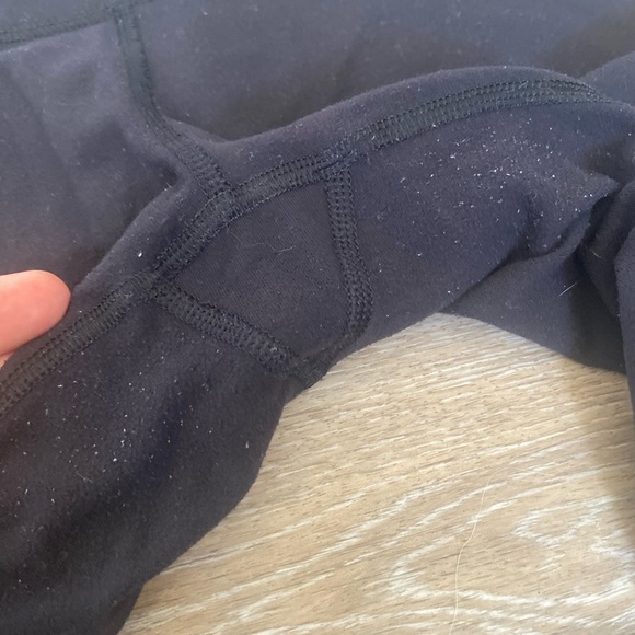 Lululemon Wunder Under Crop Mid rise size 6 - Picture 6 of 6